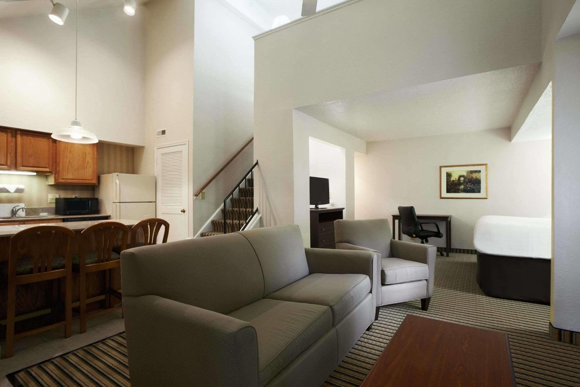 Hawthorn Suites Of Troy Exterior foto